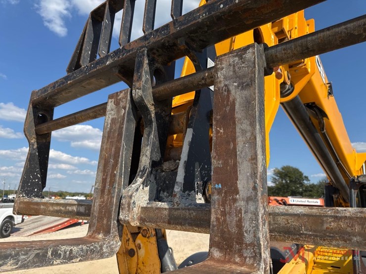 2017-jcb-510-56-image-5