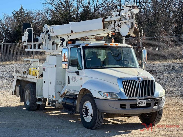 2005-international-durastar-4300-image-1