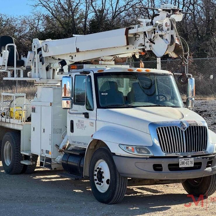 2005 INTERNATIONAL DURASTAR 4300