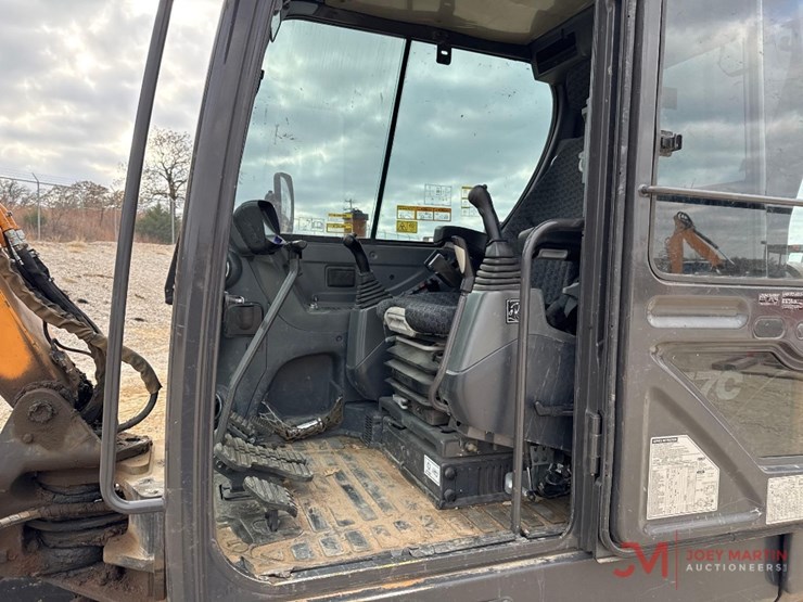 2014-case-cx57c-image-16