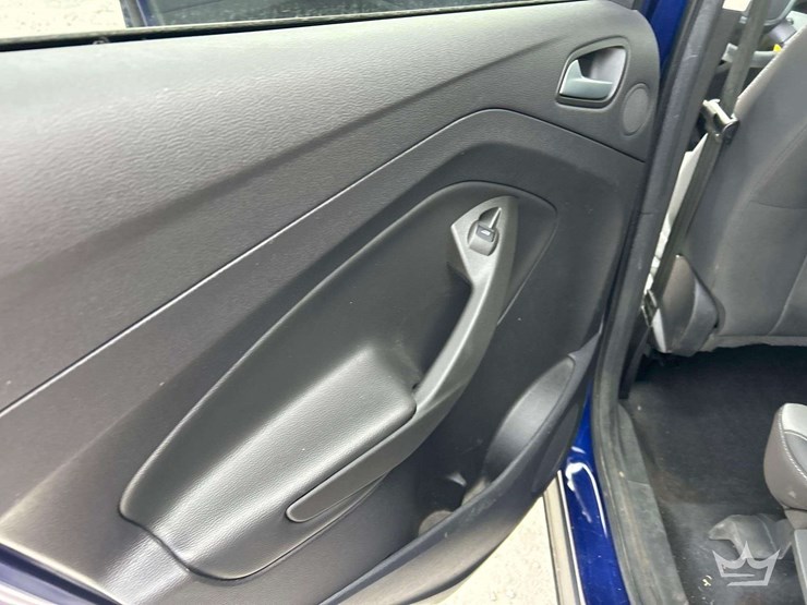 2016-ford-escape-image-22