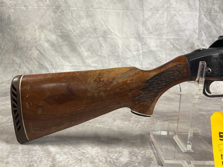 #4057-•-mossberg-model-550,-20-ga.-pump-action-shotgun,-sn:-nsn,-(neenah,-wi)-image-2