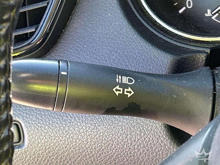 2018-nissan-rogue-image-16