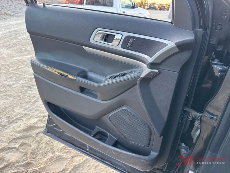 ford-explorer-image-31