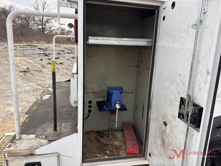 2020-ford-f450-xl-image-21