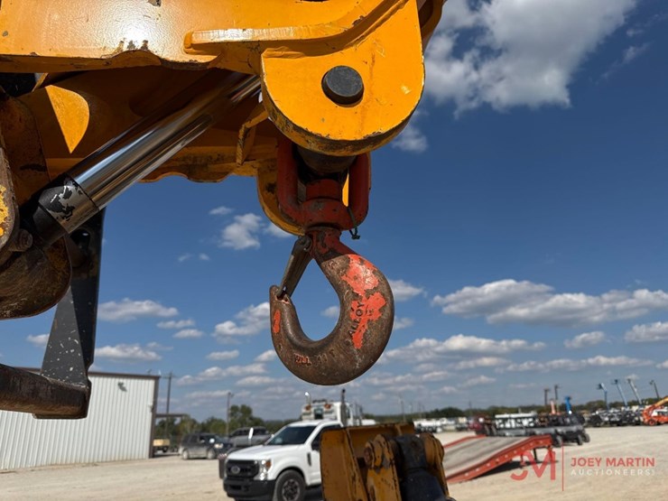 2017-jcb-510-56-image-7