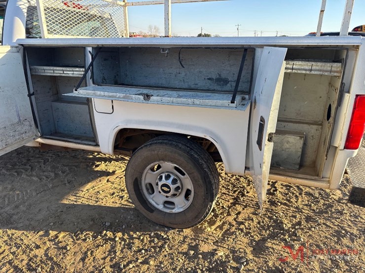 2008-chevrolet-silverado-2500-image-11