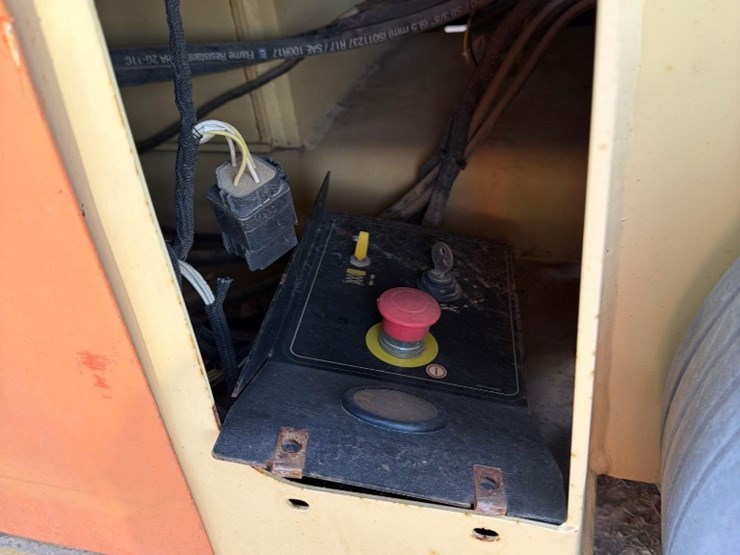 2015-jlg-3248rs-image-6