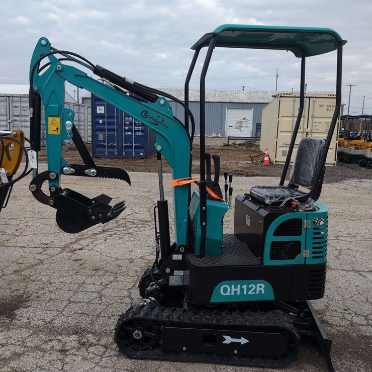 CFG Industrial Mini Excavator - QH12R - GREEN