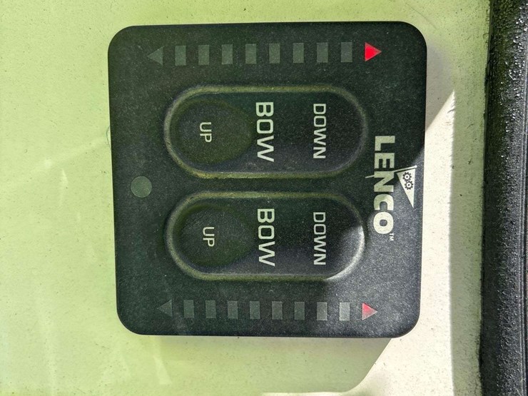 2018-23ft.-carolina-skiff-ultra-elite-boat-with-24ft.-t/a-boat-trailer-image-45