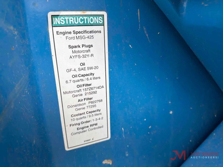 2016-genie-gs-3384-rough-terrain-scissor-lift-image-24