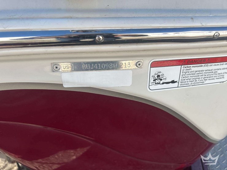 2013-tahoe-q4-boat-with-s/a-boat-trailer-image-8