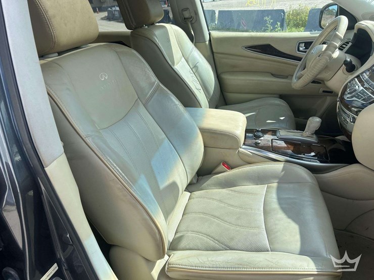 2013-infiniti-jx35-v-suv-image-22