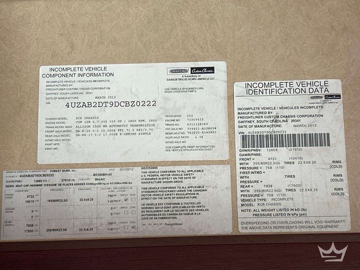 2013-freightliner-forest-river-390bh-39ft.-class-a-motorhome-image-5