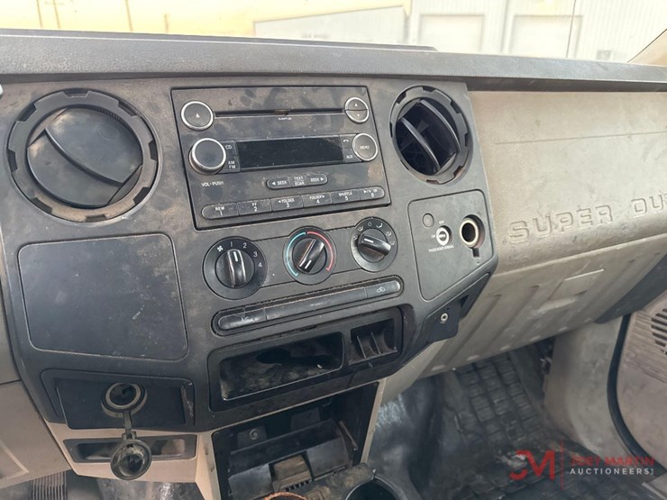 2009-ford-f250-xl-image-22