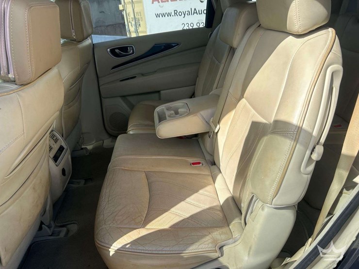 2013-infiniti-jx35-v-suv-image-26