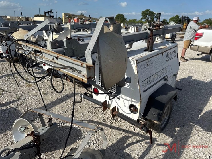 allmand-nite-lite-pro-towable-light-tower-image-2