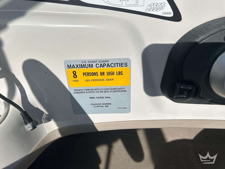 2013-tahoe-q4-boat-with-s/a-boat-trailer-image-12