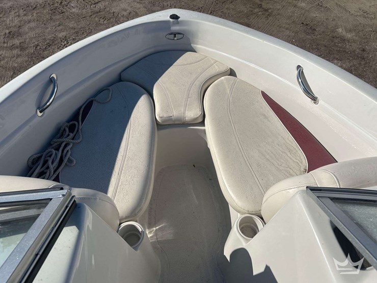 2013-tahoe-q4-boat-with-s/a-boat-trailer-image-18