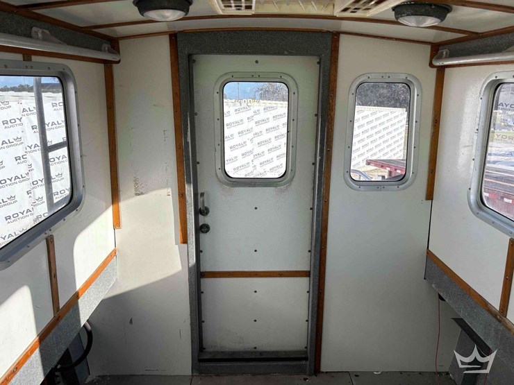 2011-armstong-marine-pilot-house-boat-w/-t/a-boat-trailer-image-42