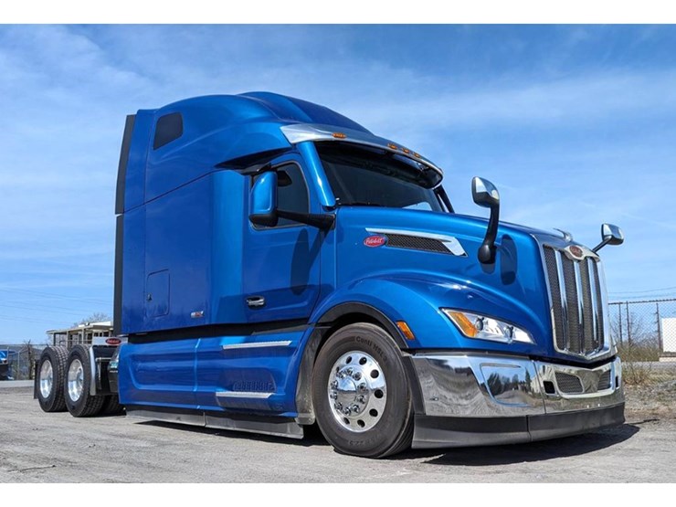 peterbilt-579-image-1