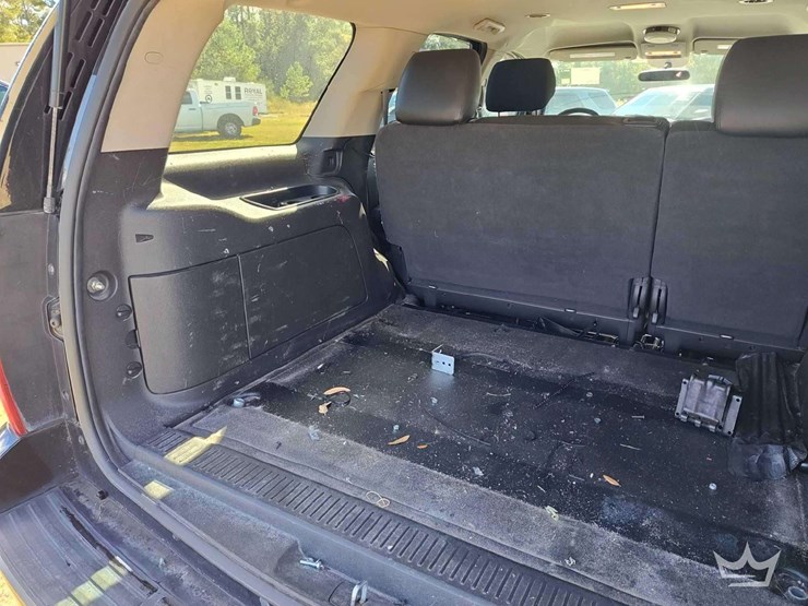 2014-chevrolet-tahoe-image-29