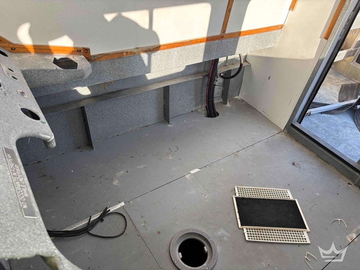 2011-armstong-marine-pilot-house-boat-w/-t/a-boat-trailer-image-41