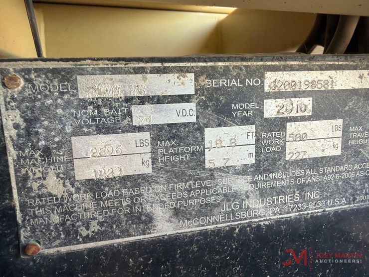 2010-jlg-1930es-image-13