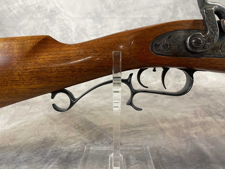 #1201-•-thompson-center,-.54-cal-muzzleloader,-sn:-10143,-(neenah,-wi)-image-23