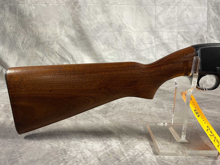 #1171-•-remington-model-141,-35-rem-pump-action-rifle,-sn:-76809,-(neenah,-wi)-image-2