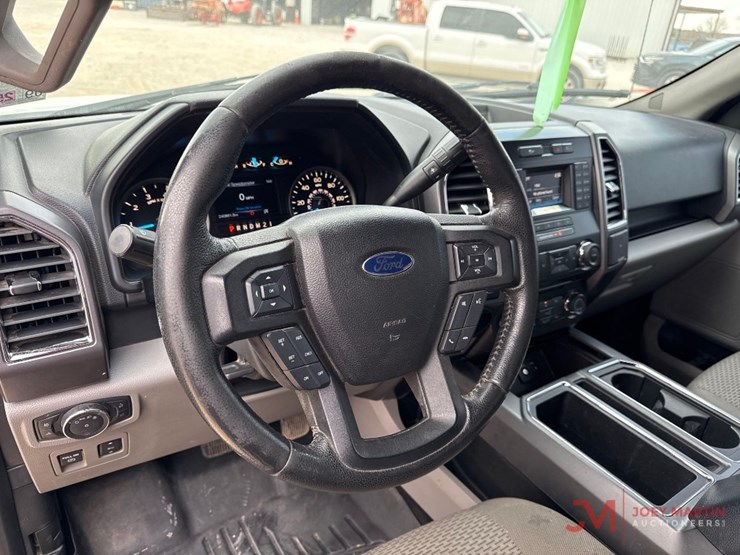 ford-f150-xlt-image-19