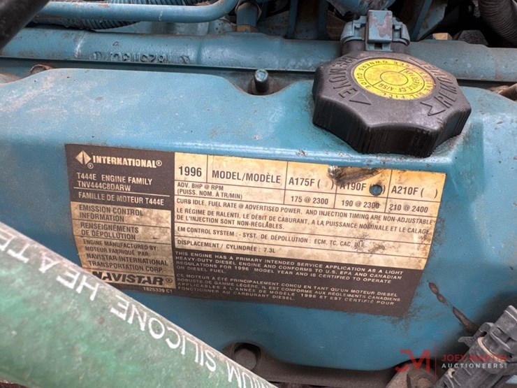 1996-international-4700-image-16