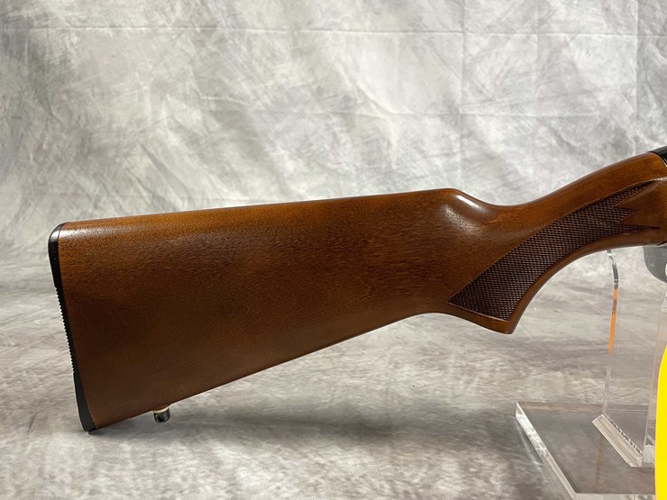 #4056-•-remington-sportsman,-12-ga.-semi-auto-shotgun,-sn:-p057958v,-(neenah,-wi)-image-2