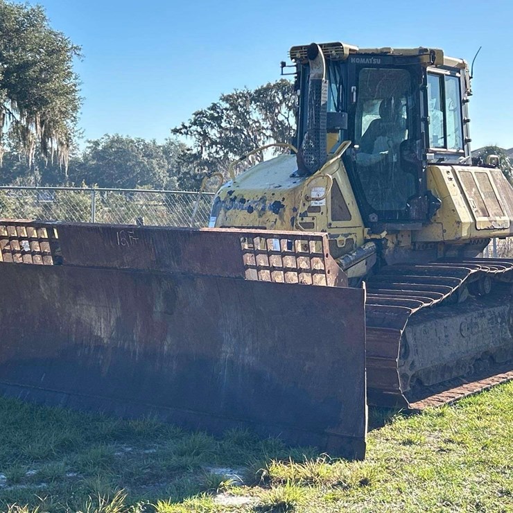KOMATSU D61PX