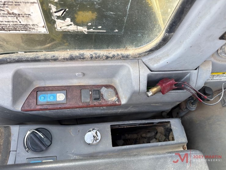 kobelco-sk210-lc-image-21