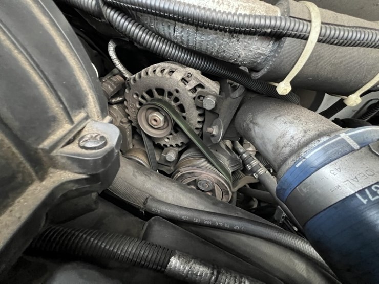 2015-chevrolet-express-paratransit-bus-image-11