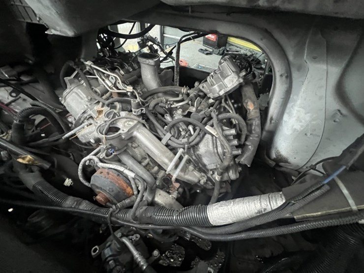 2014-chevrolet-express-paratransit-bus-image-14