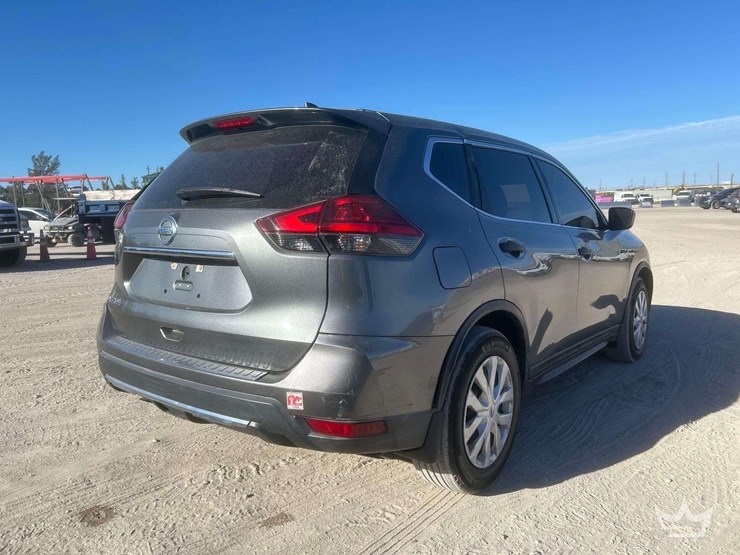 2017-nissan-rogue-image-3