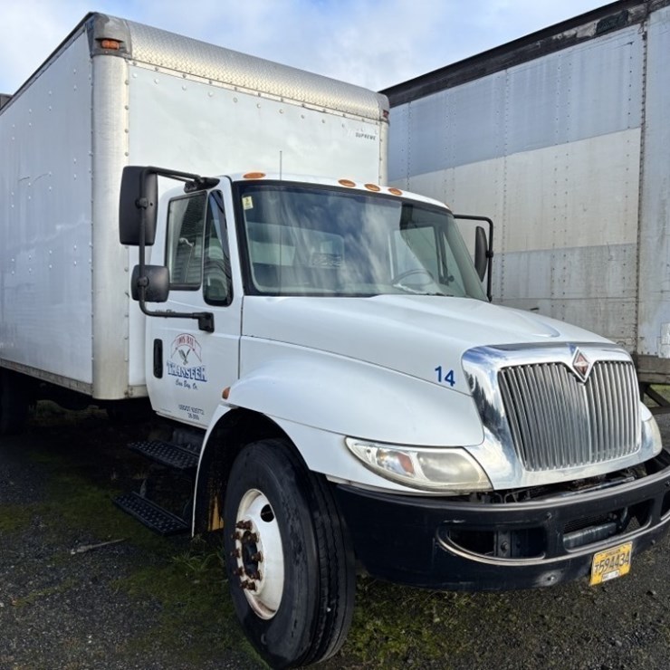 2012 INTERNATIONAL DURASTAR 4300