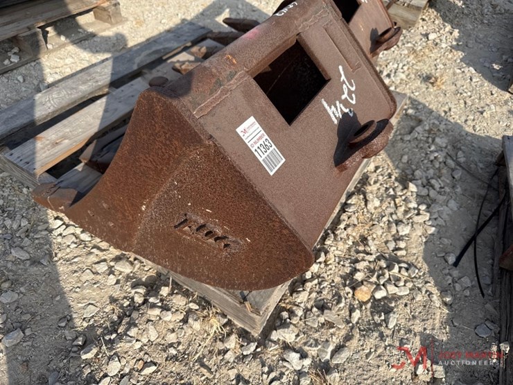 tag-23"-excavator-tooth-bucket-w/-sand-foot-image-2
