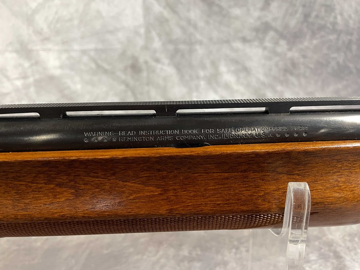 #4056-•-remington-sportsman,-12-ga.-semi-auto-shotgun,-sn:-p057958v,-(neenah,-wi)-image-5