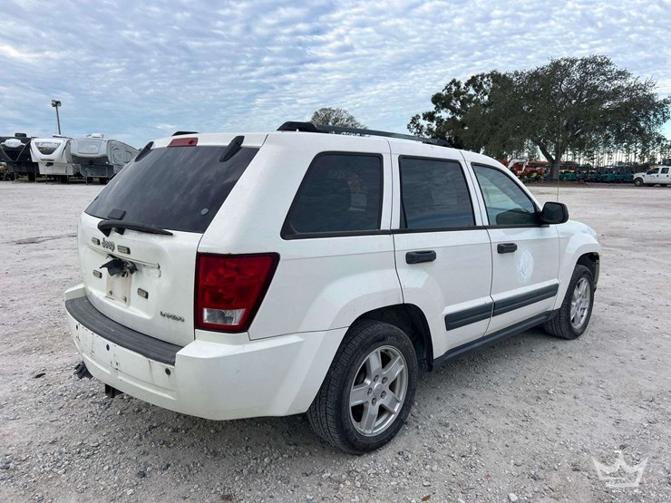 2005-jeep-grand-cherokee-image-3