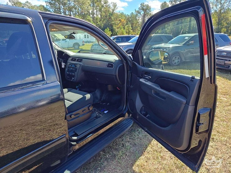 2014-chevrolet-tahoe-image-20