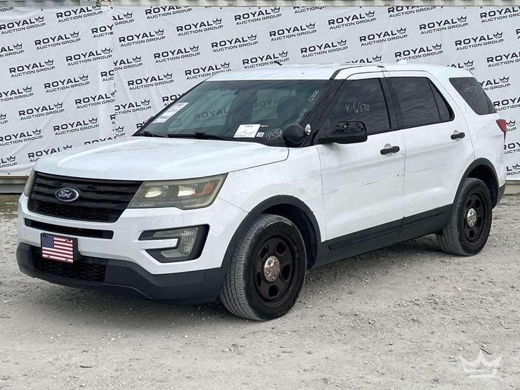 2016-ford-explorer-image-1