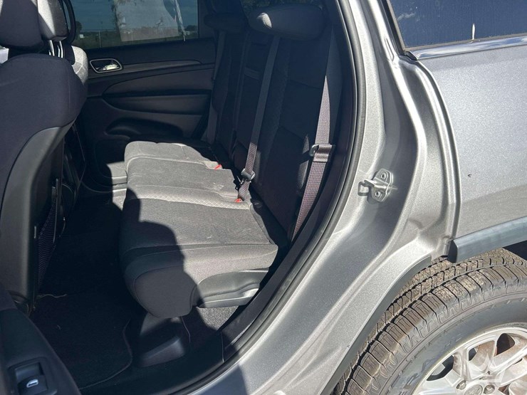 2019-jeep-grand-cherokee-image-16