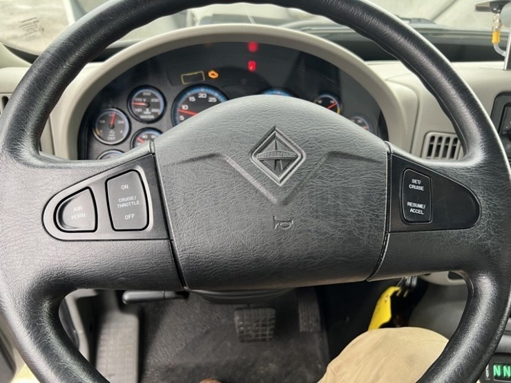 international-durastar-4300-image-38