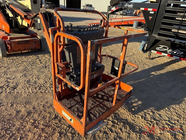 jlg-e400ajp-image-8