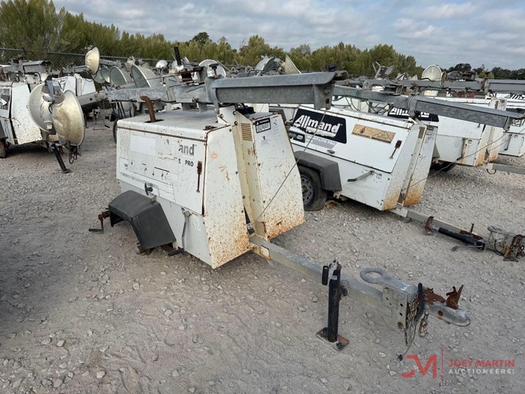 allmand-nite-lite-pro-light-tower-image-1