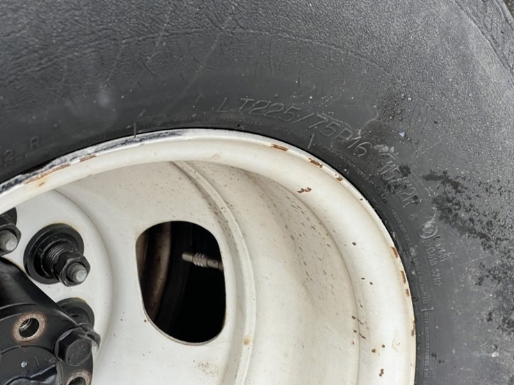 2014-chevrolet-express-paratransit-bus-image-18