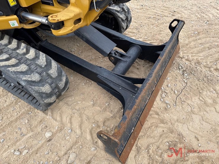 caterpillar-303-image-8